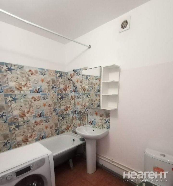 Сдается 2-х комнатная квартира, 62 м²