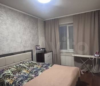 Продается Многокомнатная квартира, 80,7 м²