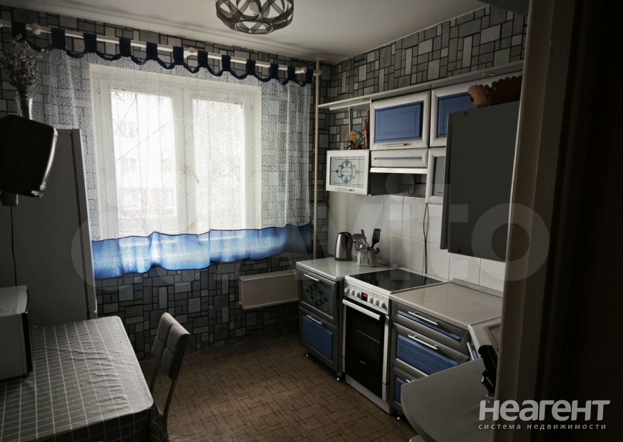 Продается Многокомнатная квартира, 80,4 м²