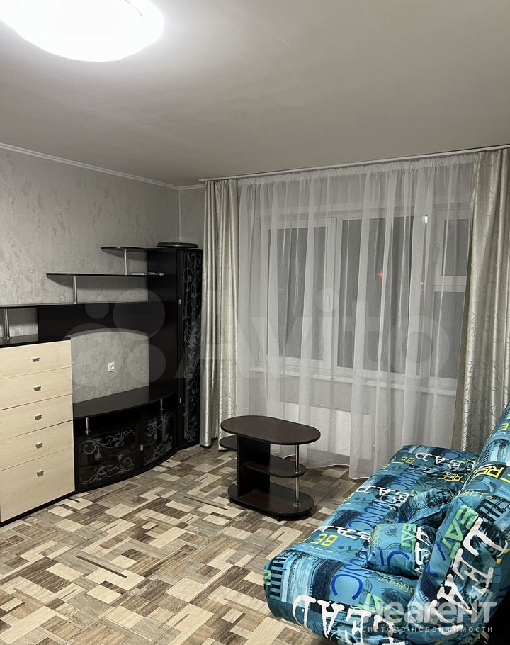 Сдается 1-комнатная квартира, 39 м²