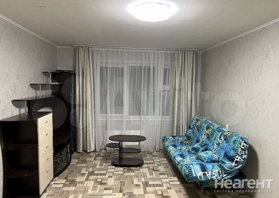 Сдается 1-комнатная квартира, 39 м²