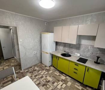 Сдается 1-комнатная квартира, 39 м²