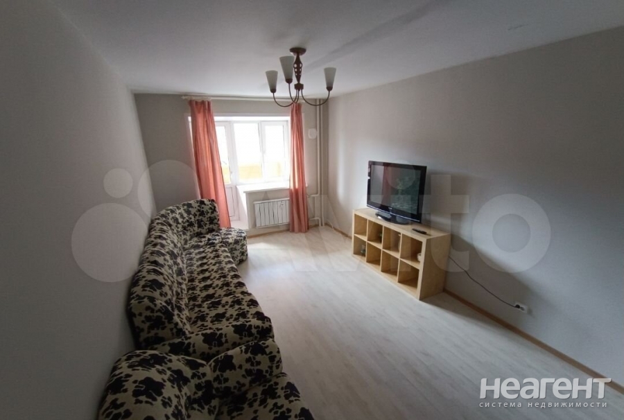 Сдается Многокомнатная квартира, 82 м²