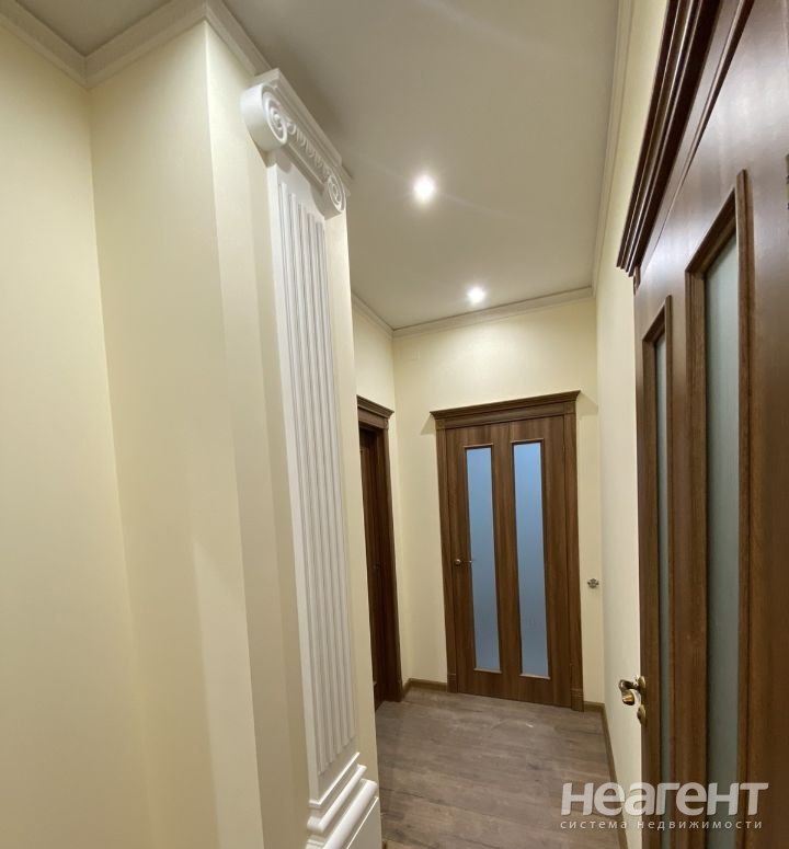 Продается 2-х комнатная квартира, 61 м²