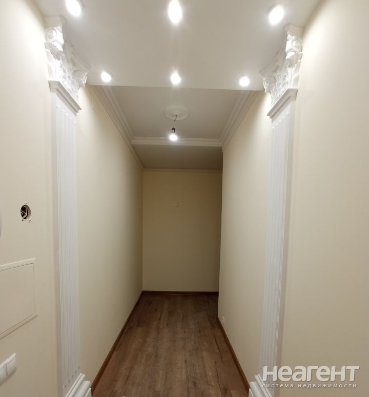 Продается 2-х комнатная квартира, 61 м²