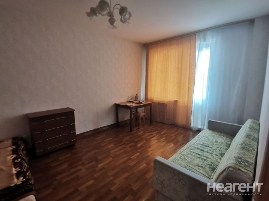 Продается 1-комнатная квартира, 35 м²