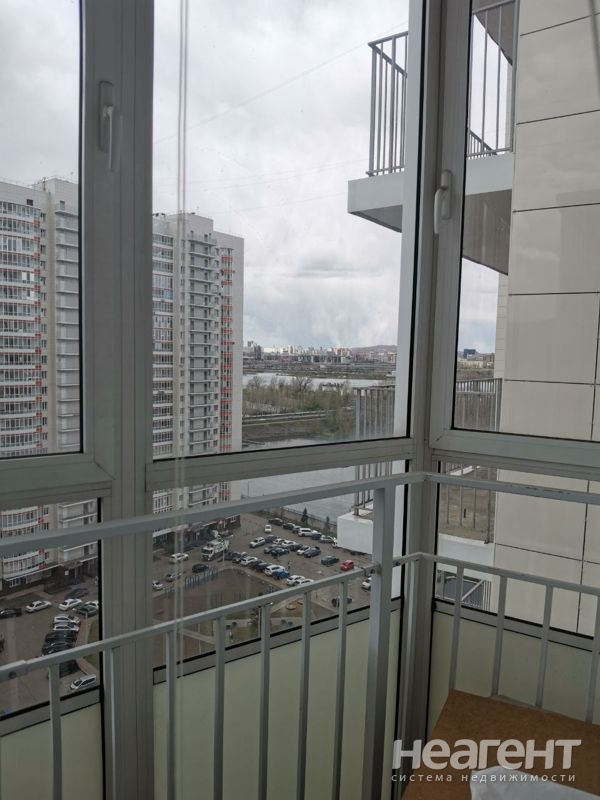 Продается 1-комнатная квартира, 35 м²