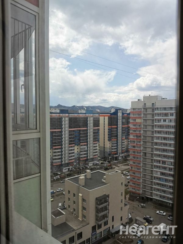 Продается 1-комнатная квартира, 35 м²