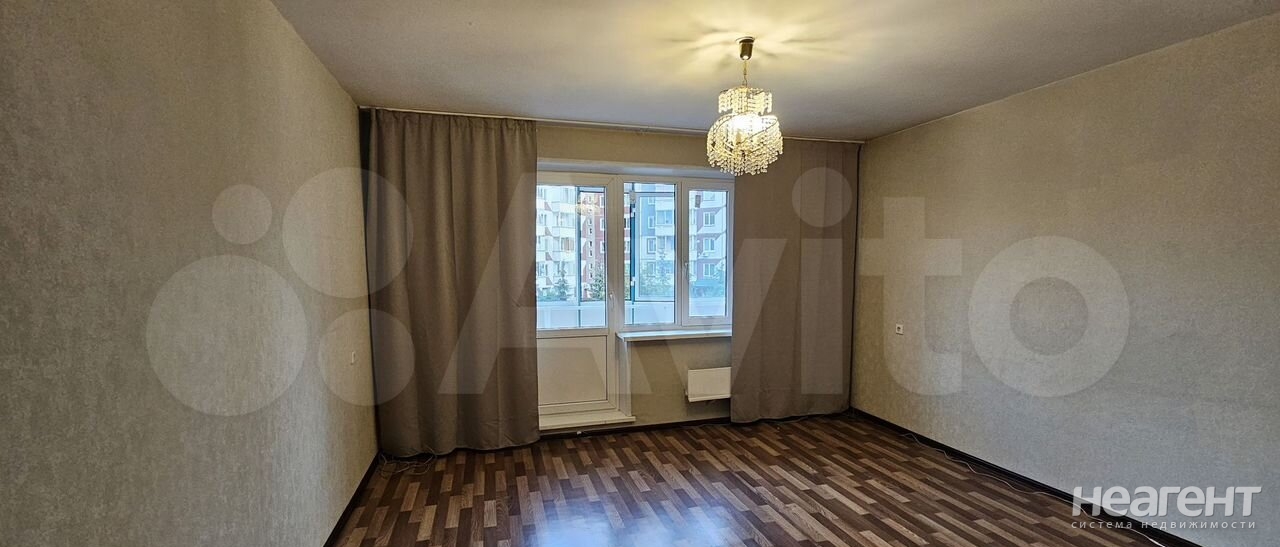 Сдается 1-комнатная квартира, 42 м²