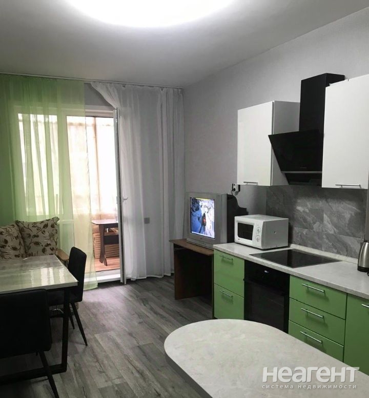 Продается 1-комнатная квартира, 48 м²