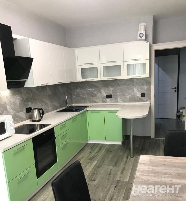 Продается 1-комнатная квартира, 48 м²