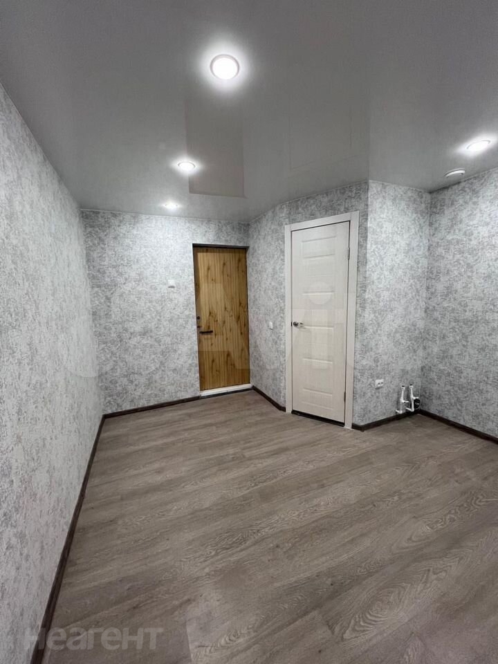 Продается 1-комнатная квартира, 12 м²