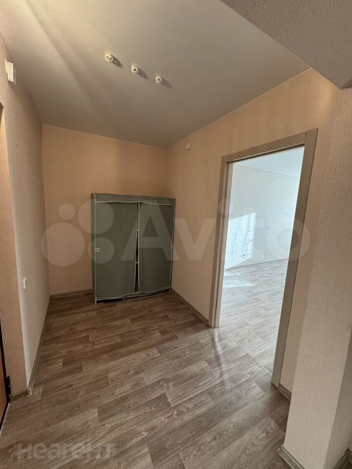 Сдается 1-комнатная квартира, 42 м²