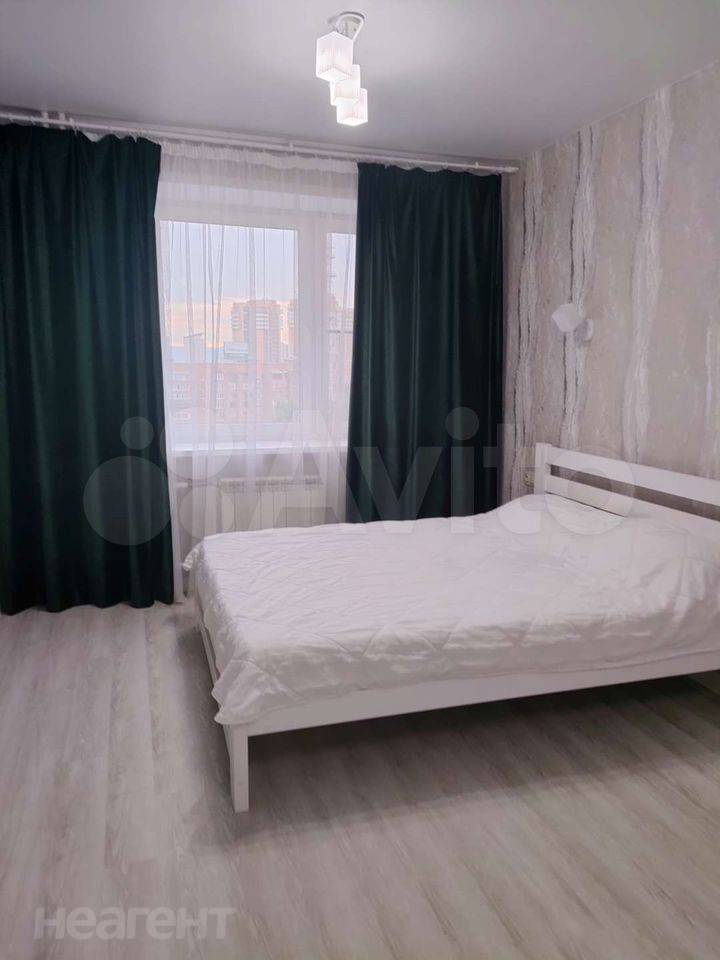 Сдается 1-комнатная квартира, 47 м²