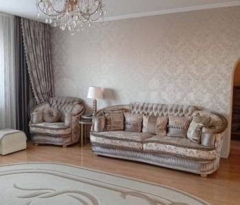 Продается Дом, 300 м²