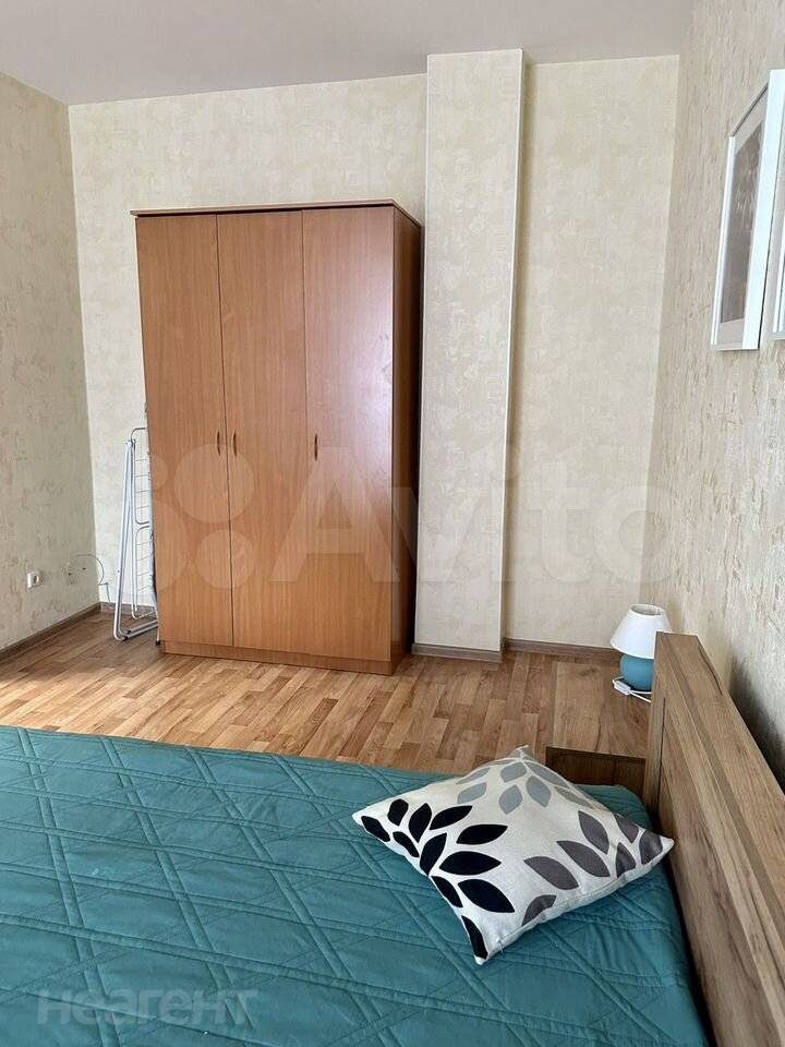 Сдается 1-комнатная квартира, 40 м²