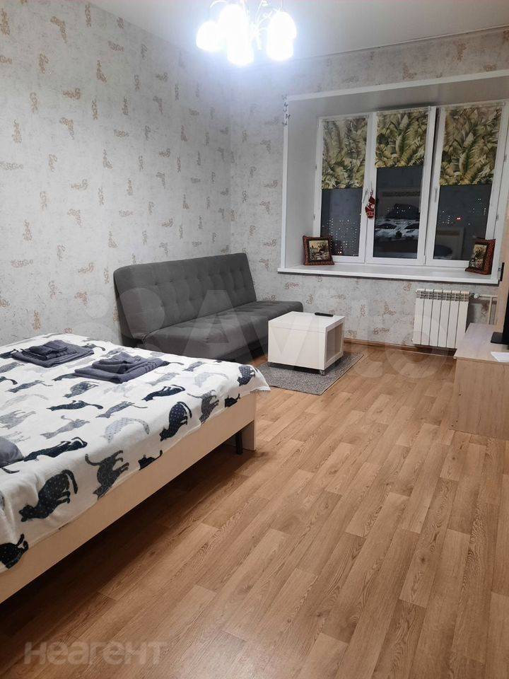 Сдается 1-комнатная квартира, 40 м²