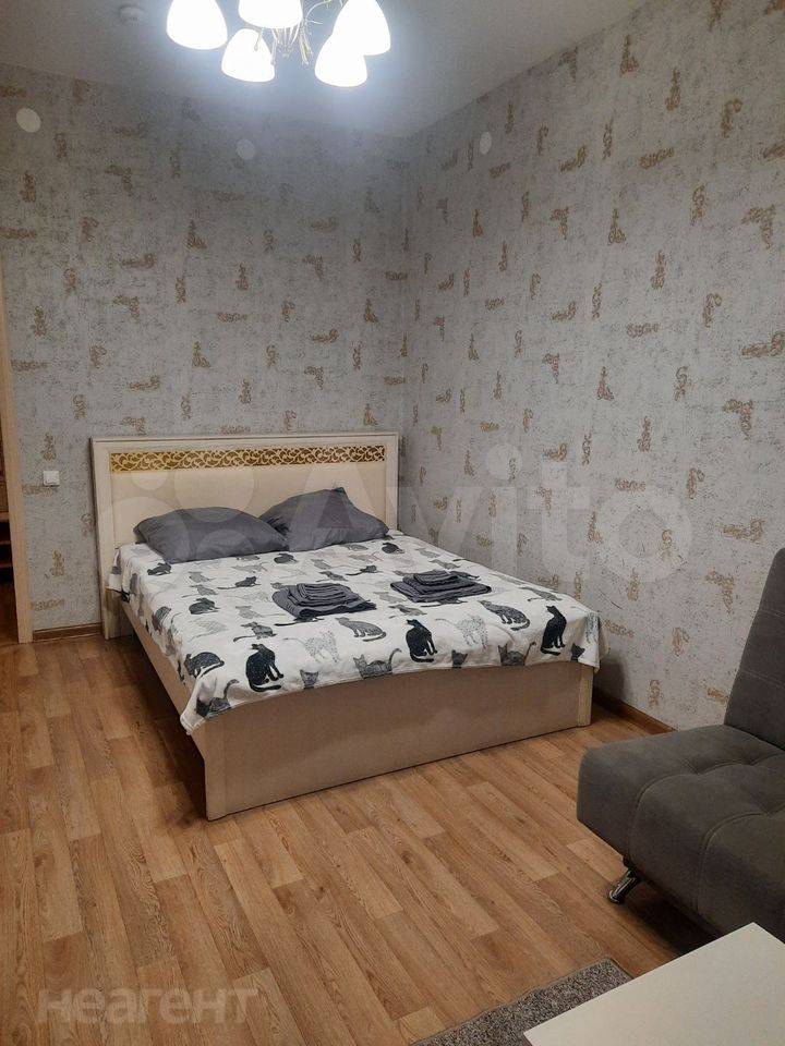 Сдается 1-комнатная квартира, 40 м²