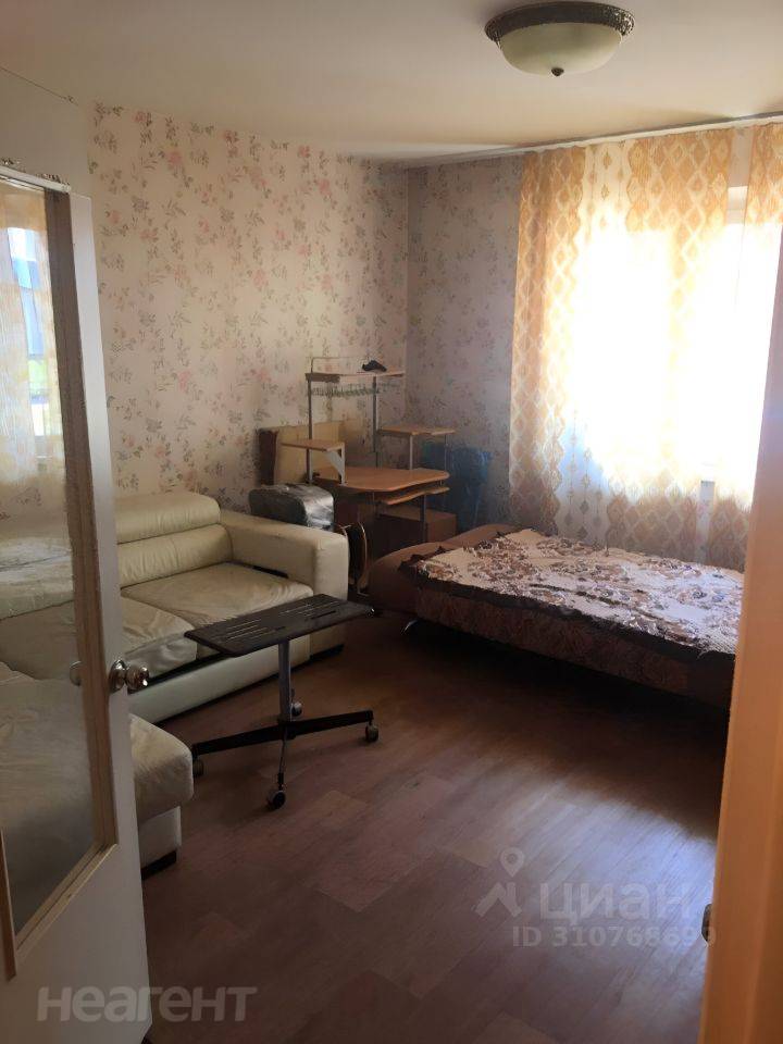 Продается 1-комнатная квартира, 37,6 м²