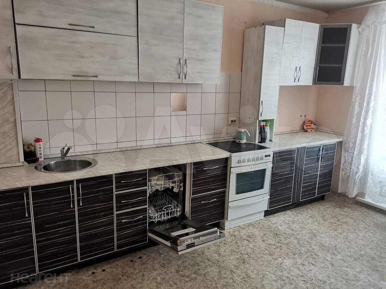 Продается 1-комнатная квартира, 45 м²