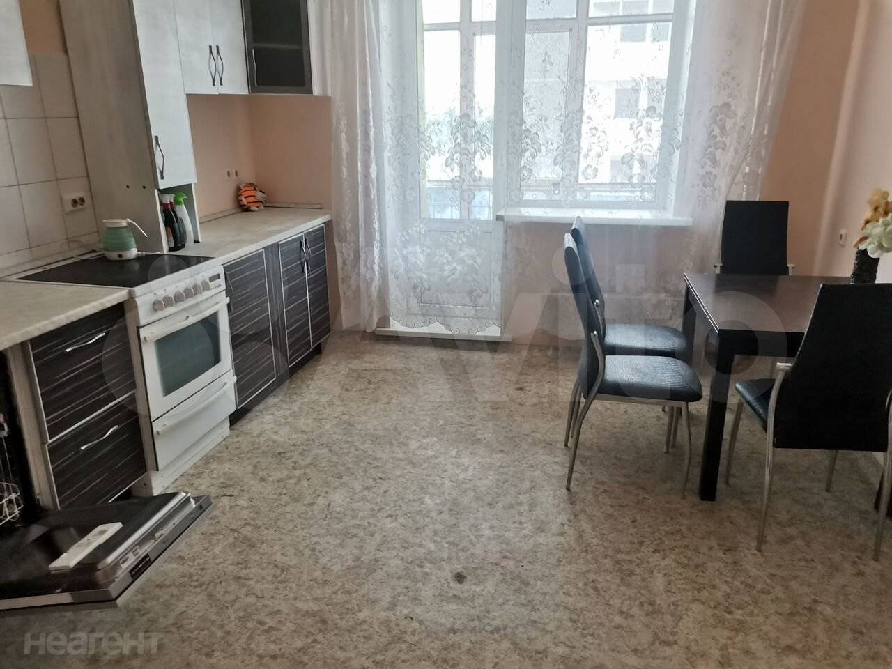 Продается 1-комнатная квартира, 45 м²