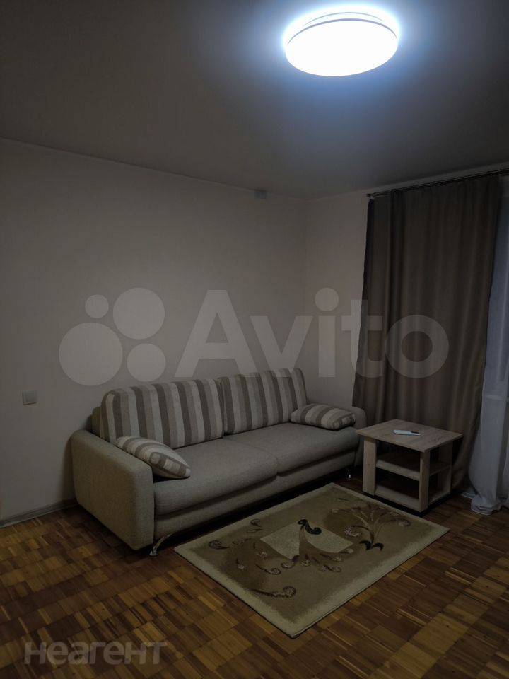 Сдается 1-комнатная квартира, 35 м²