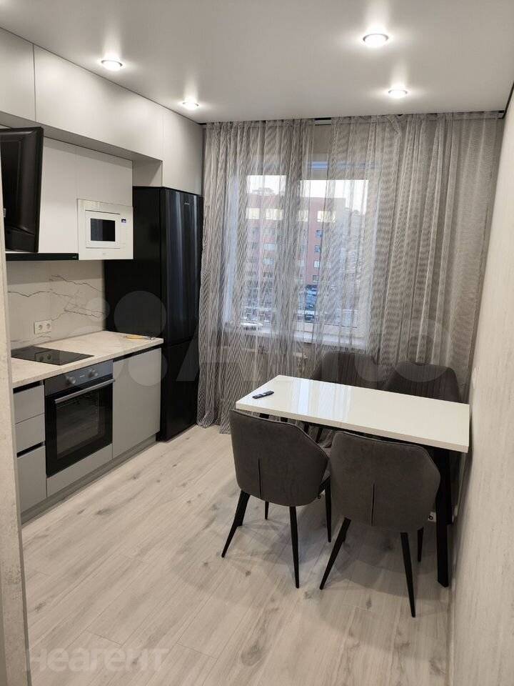 Сдается 1-комнатная квартира, 44 м²