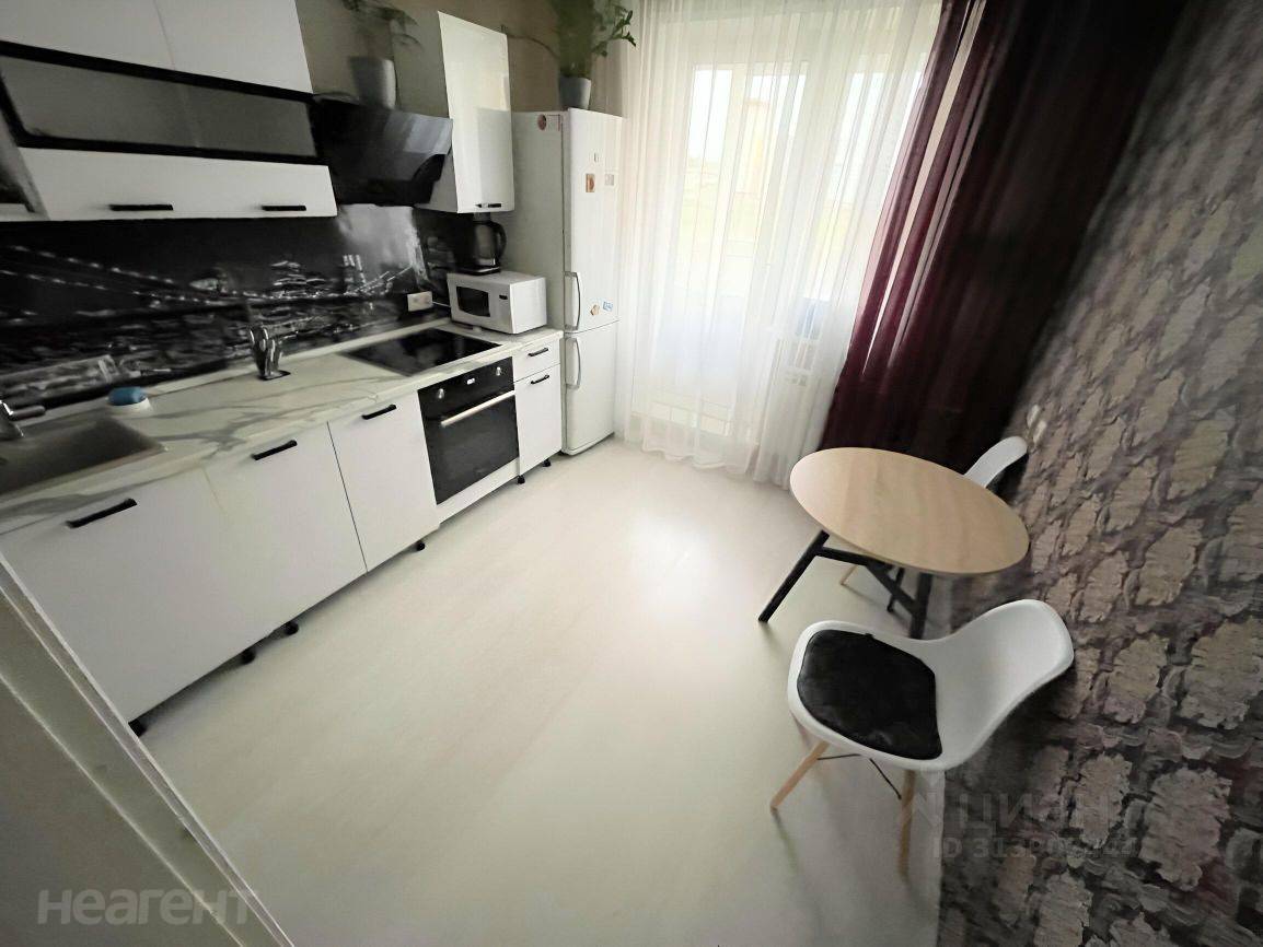 Продается 1-комнатная квартира, 36,5 м²