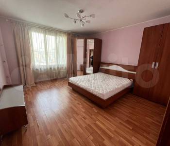 Сдается 2-х комнатная квартира, 95 м²