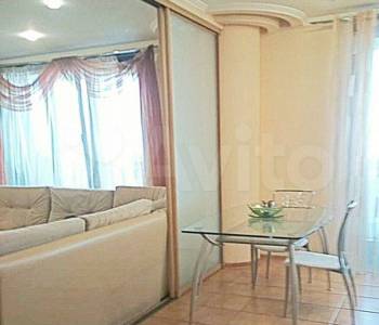 Сдается 2-х комнатная квартира, 95 м²