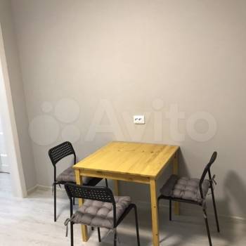 Сдается 1-комнатная квартира, 38 м²