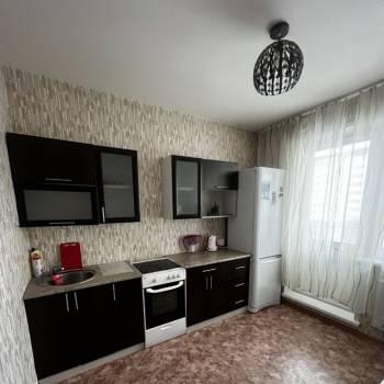 Сдается 1-комнатная квартира, 37 м²