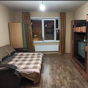 Сдается 1-комнатная квартира, 38 м²