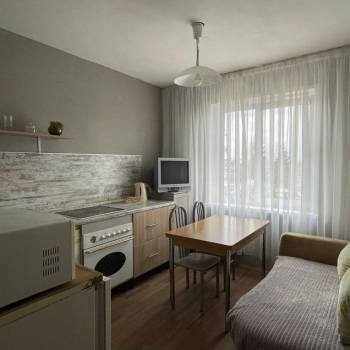 Продается 1-комнатная квартира, 32 м²