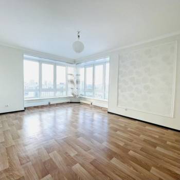 Продается 3-х комнатная квартира, 107 м²