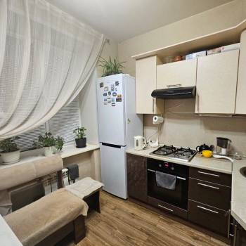 Продается 1-комнатная квартира, 48,6 м²