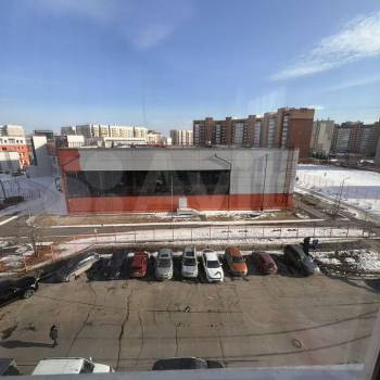 Продается 1-комнатная квартира, 95 м²