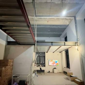 Продается 1-комнатная квартира, 73 м²