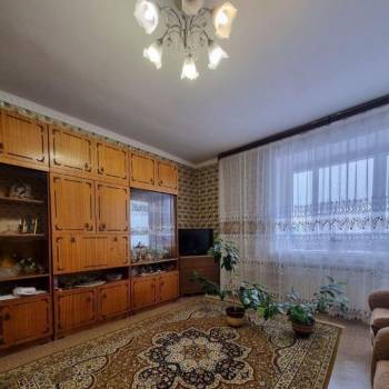 Продается Многокомнатная квартира, 83,1 м²