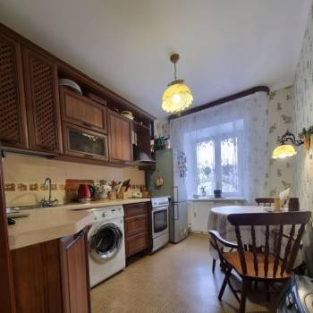 Продается Многокомнатная квартира, 83,1 м²