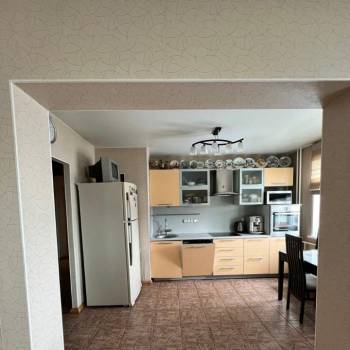 Продается Многокомнатная квартира, 98 м²