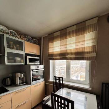 Продается Многокомнатная квартира, 98 м²