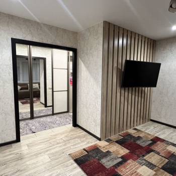 Продается Многокомнатная квартира, 77,2 м²