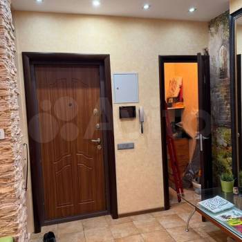 Продается 3-х комнатная квартира, 106,6 м²