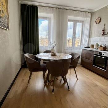 Продается 2-х комнатная квартира, 60,5 м²