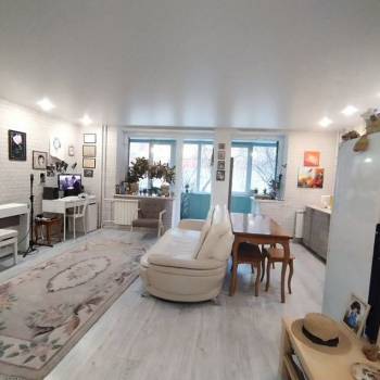 Продается 1-комнатная квартира, 40 м²