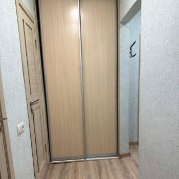 Продается 1-комнатная квартира, 35 м²