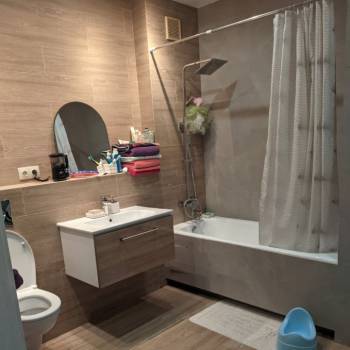 Продается 3-х комнатная квартира, 107 м²