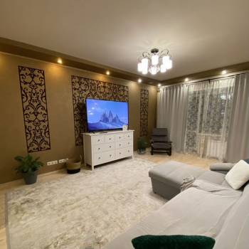 Продается Многокомнатная квартира, 108 м²