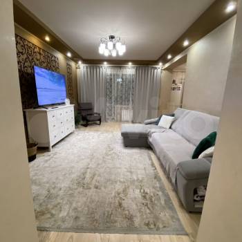 Продается Многокомнатная квартира, 108 м²